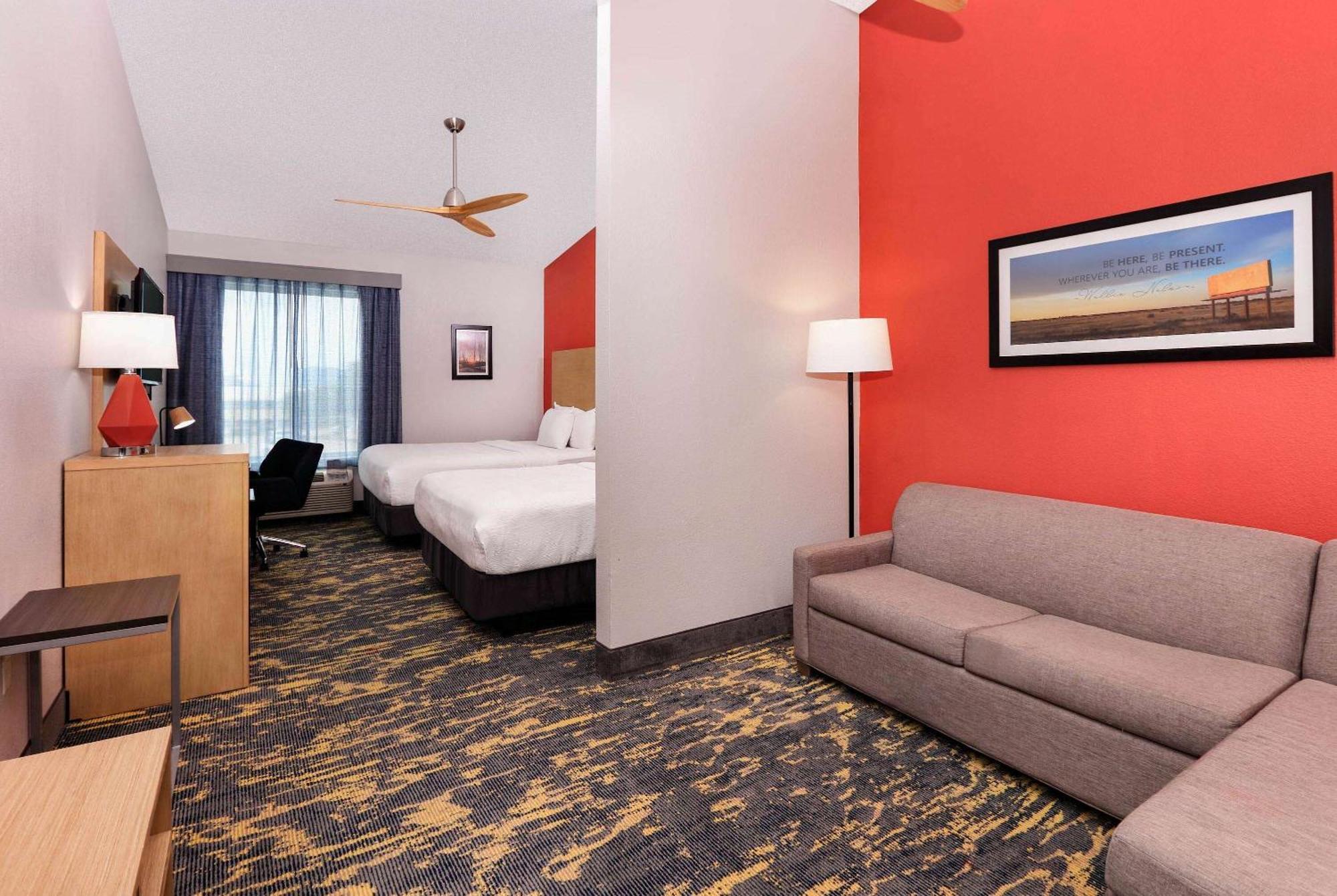 Executive Queen Room Two Queen Beds