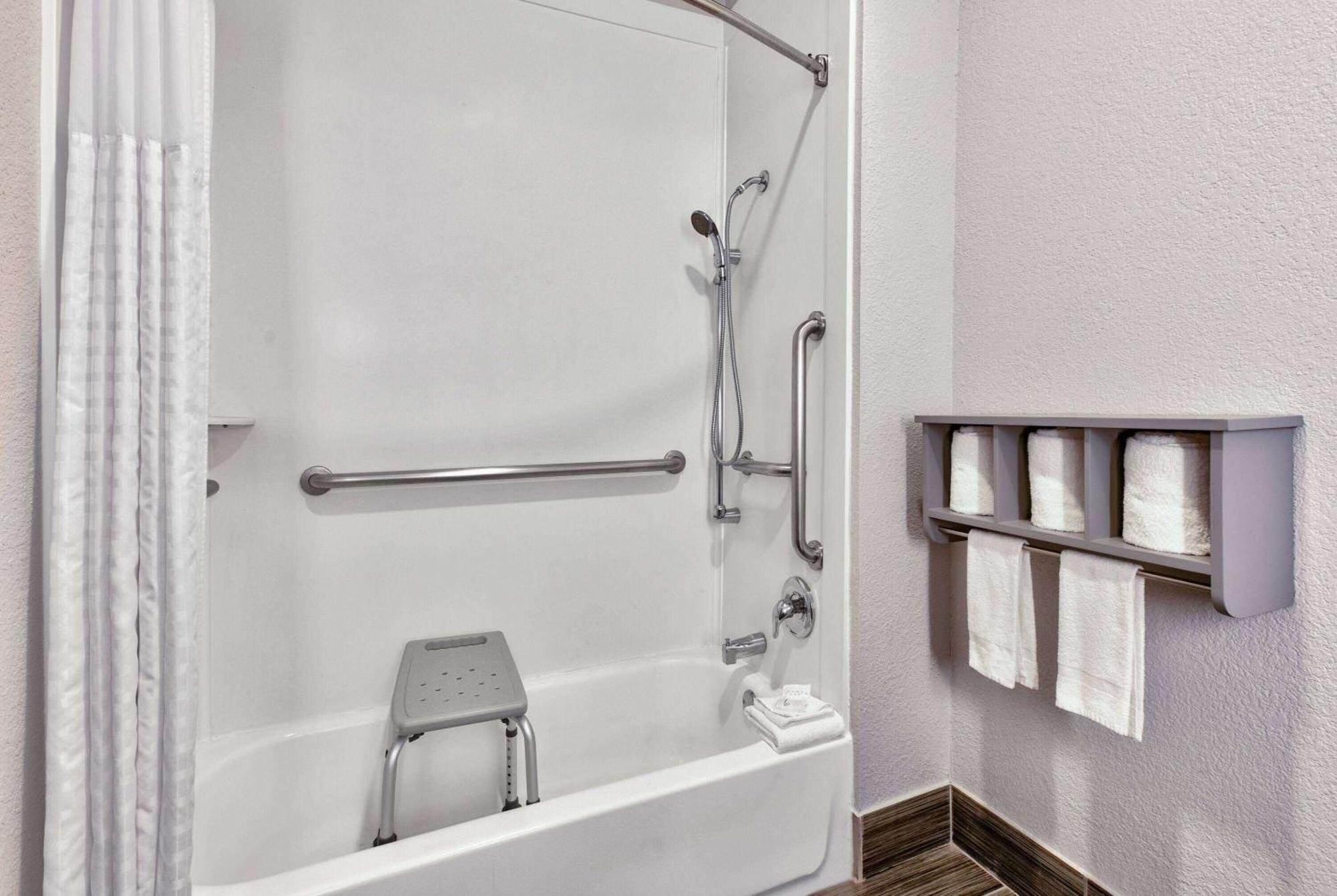 King Bed Mobility or Hearing Accessible Room Bathtub w or Grab Bars Non-Smoking